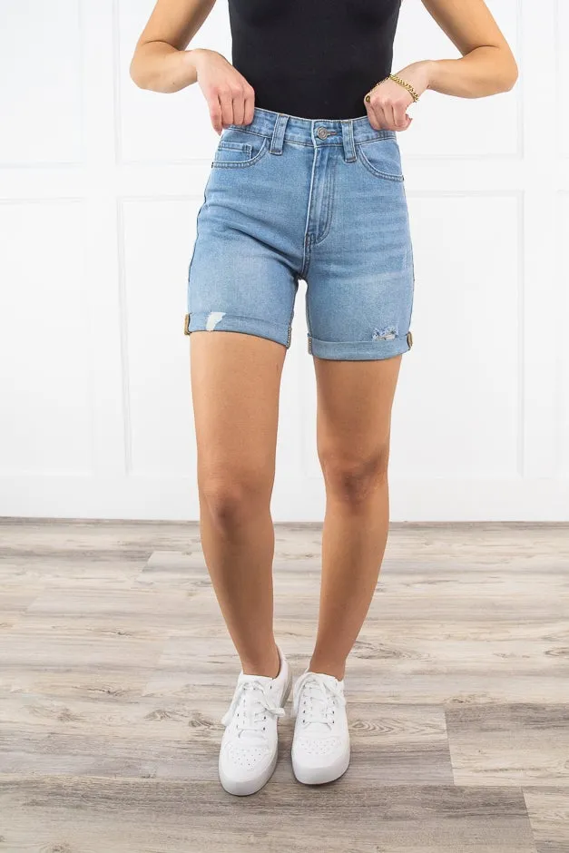 Alice Roll Up Short