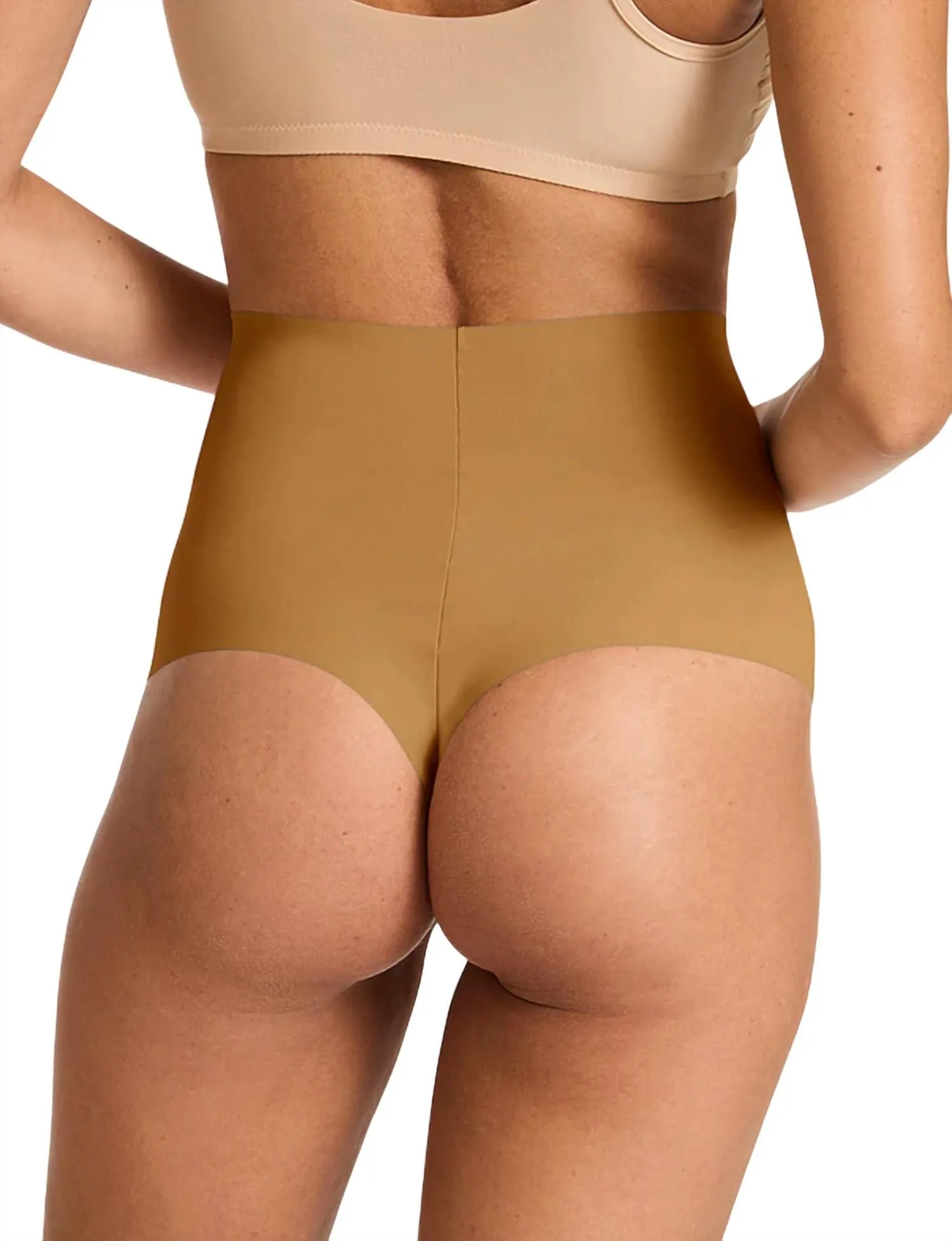 Klassischer Kontroll-Slip in Karamell