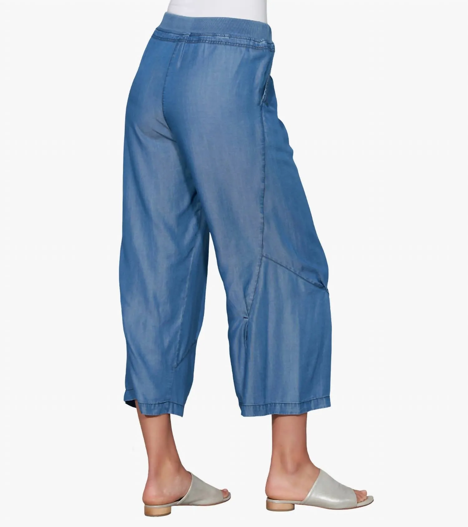 Details Flood Hosen In Medium Wash
