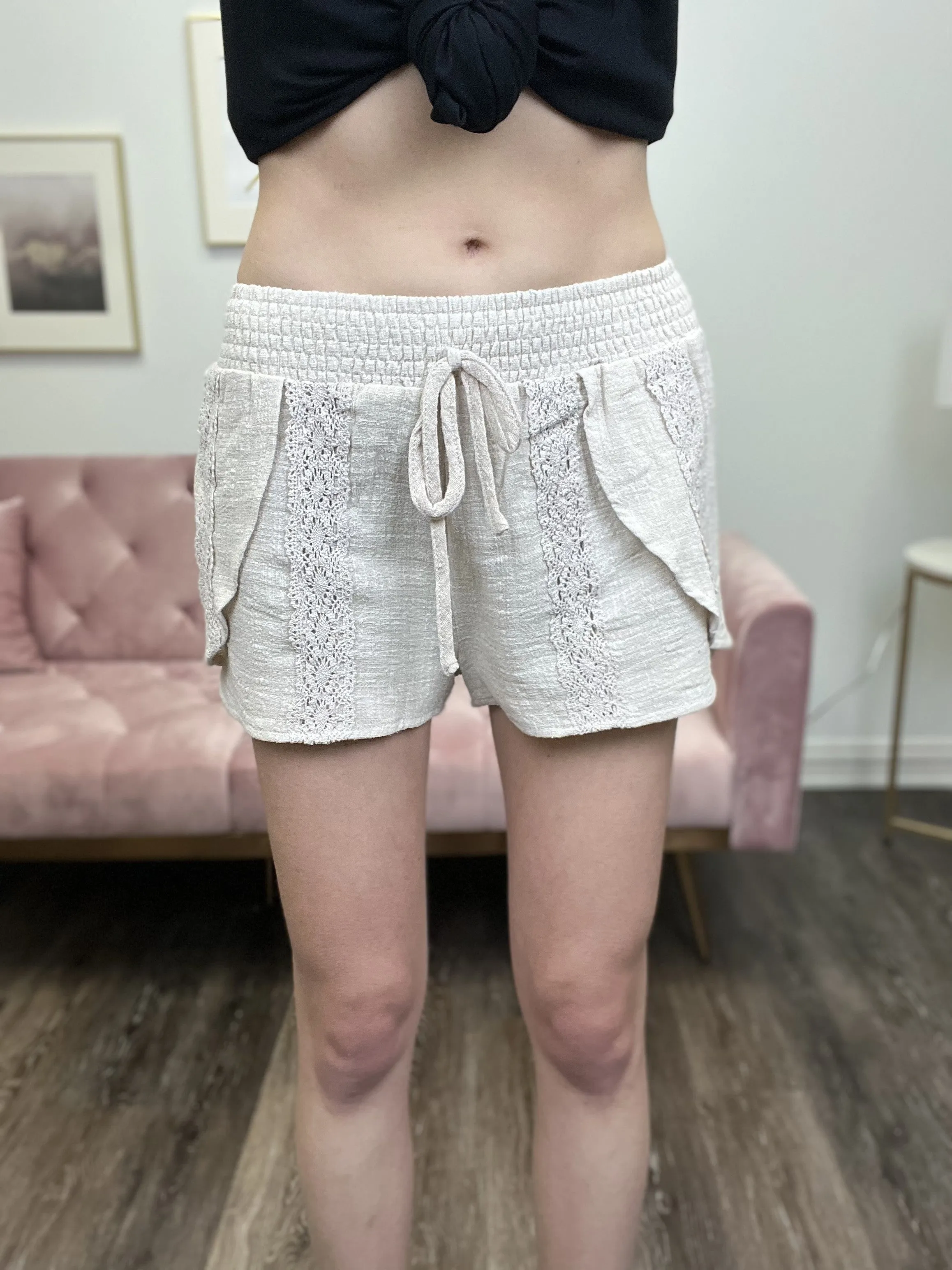 Don't Be Shy Leichte Häkel-Shorts für Damen