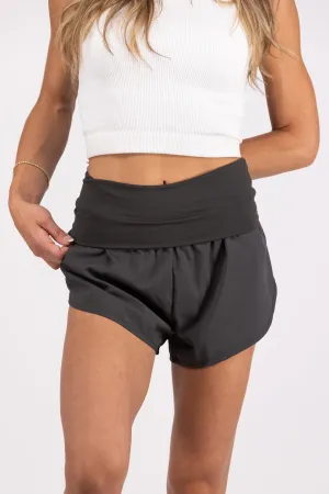 Jeder Schritt, den du machst - Sportive High-Waisted Shorts für Damen