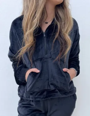 Go Out With A Bang Pullover   Jogger-Set in Schwarz