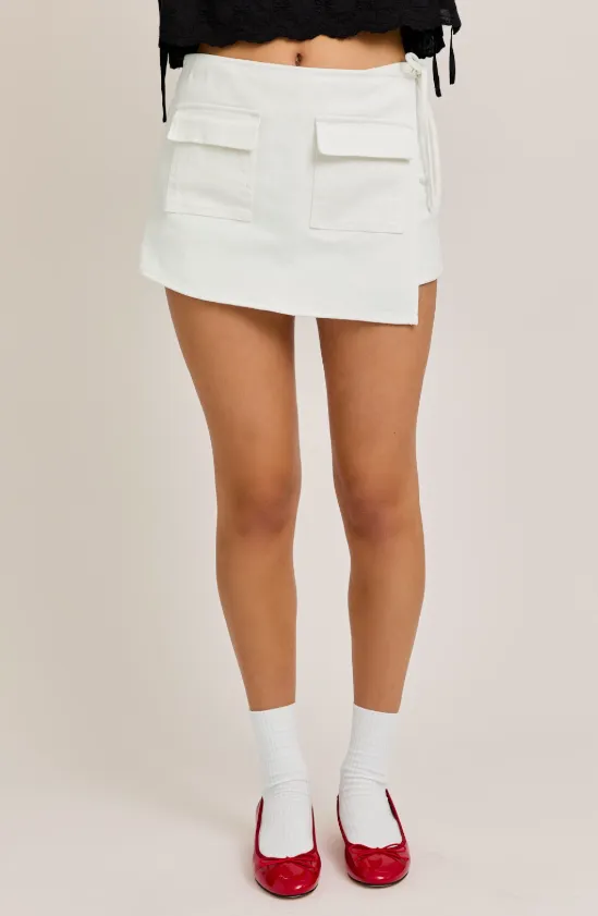 Lila Wickel-Shorts mit Taschendetail
