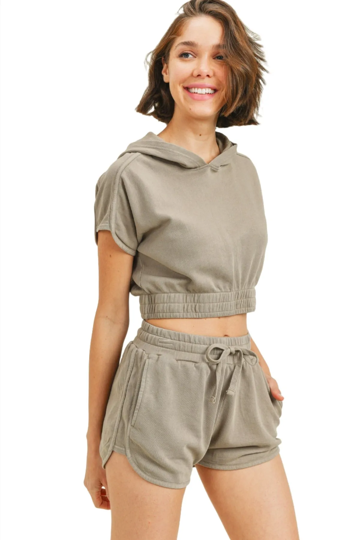 Mono B Crop Top und Shorts Set KT-A042