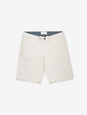 Schlanke Köper-Shorts in Beige